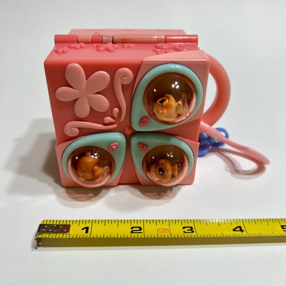 Littlest Pet Shop Teeniest Tiniest Hamster Mini Playset & Hamster Wheel Keychain - Picture 5 of 14